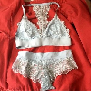 VS pink underwear set